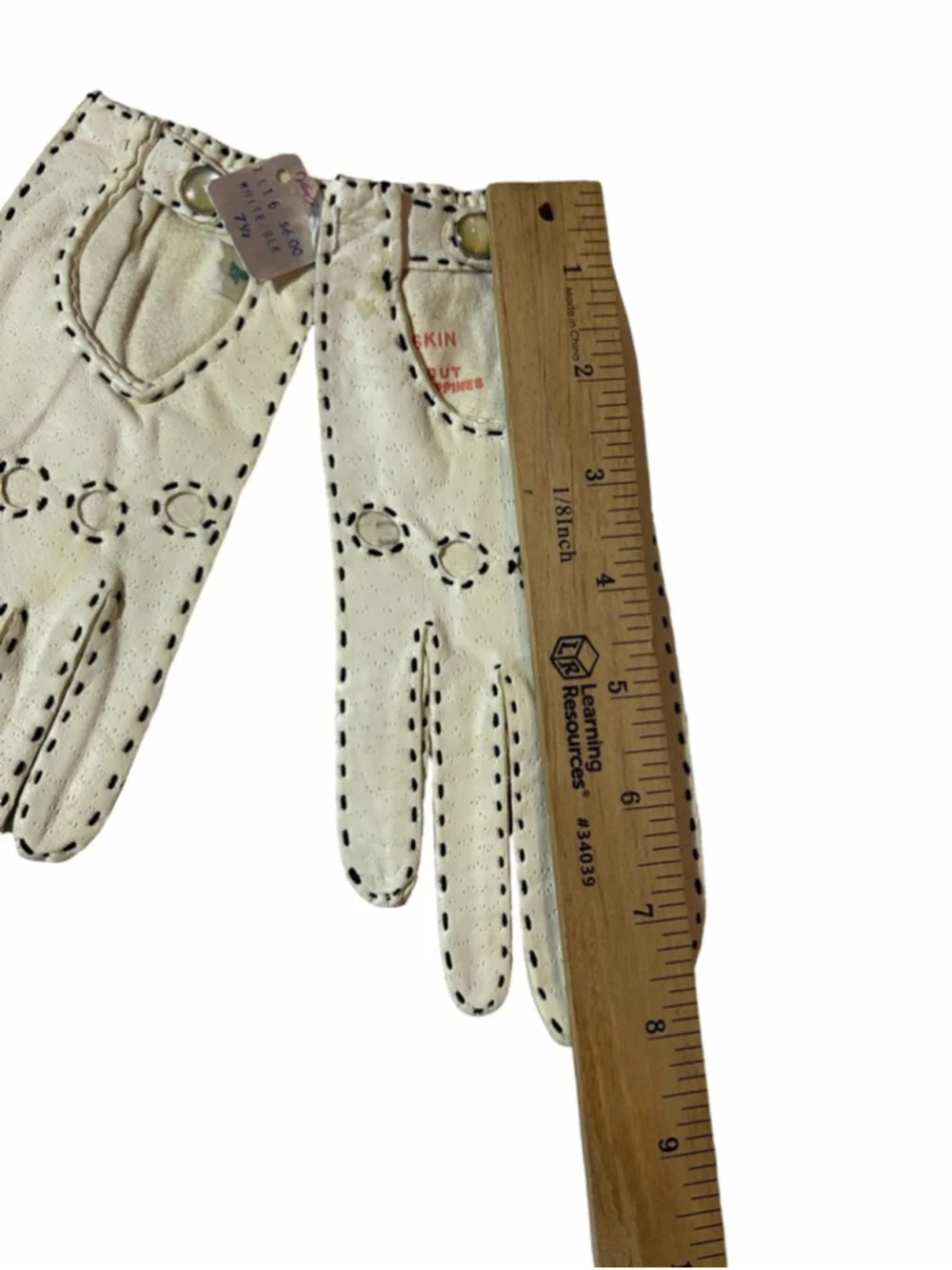 Vintage 50’s Van Raalte White Deerskin Leather Gloves Whipstitch Pearl Snap 7.5